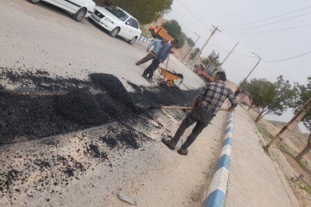 ساماندهی مسیر تپه شهدای گمنام نفتک با ترمیم و اجرای آسفالت نوار حفاری